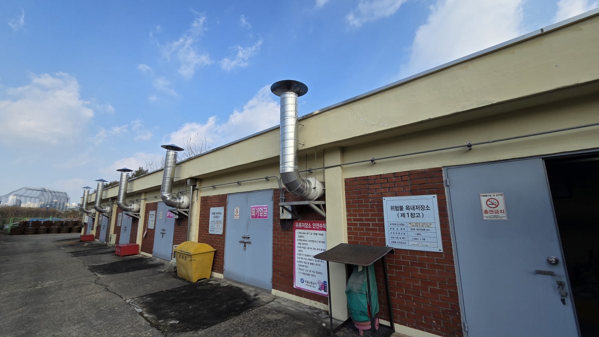 전열교환기 브라켓 설치 작업